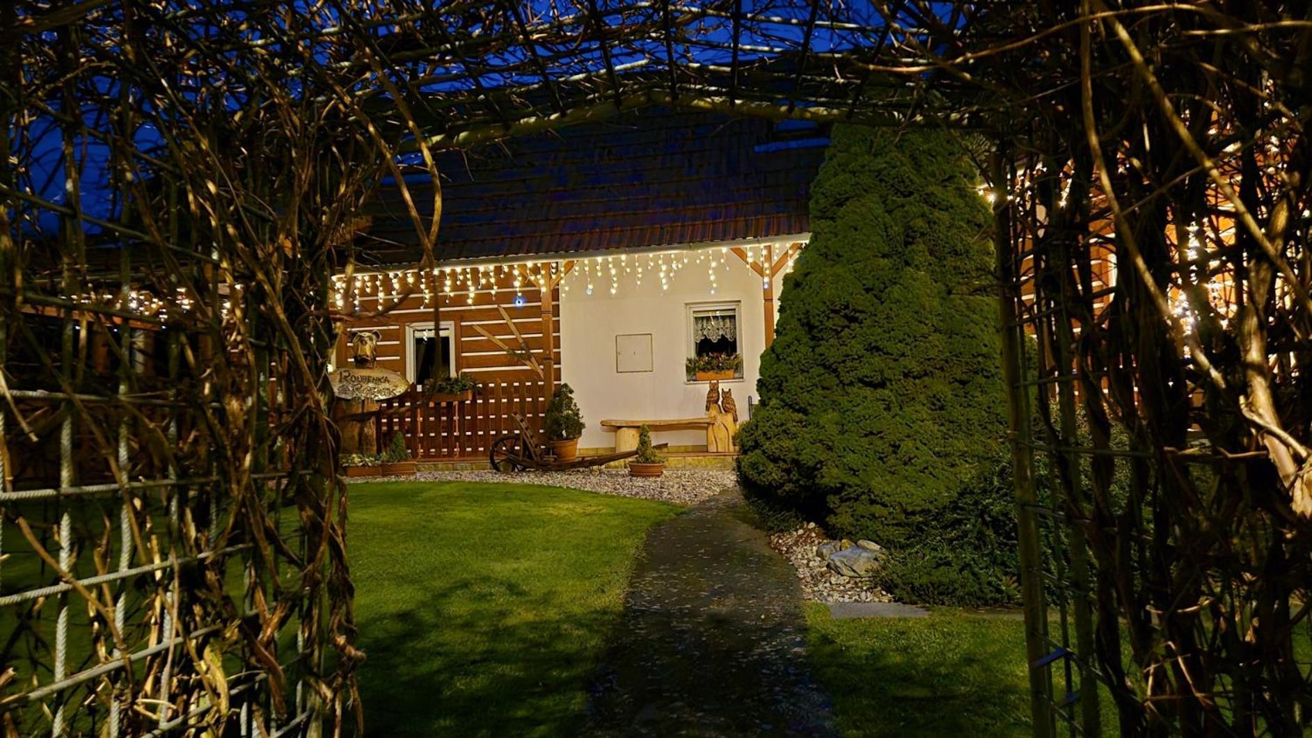 Roubenka Rozkos Villa Nove Mesto nad Metuji Exterior photo